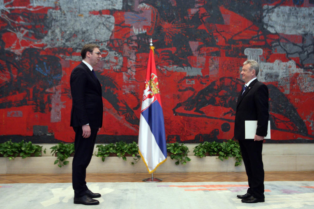 SVEČANO U PREDSEDNIŠTVU SRBIJE: Vučić primio akreditive ambasadora Slovenije (FOTO)