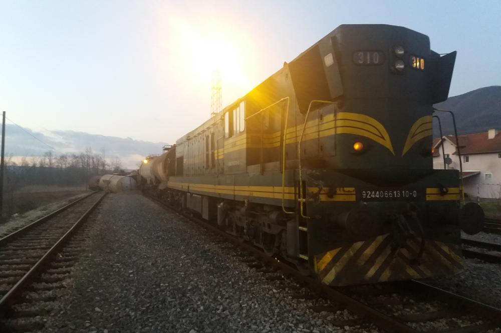 PREKINUT SAOBRAĆAJ NA KORIDORU 10: Zapalila se lokomotiva na stanici Bujanovac