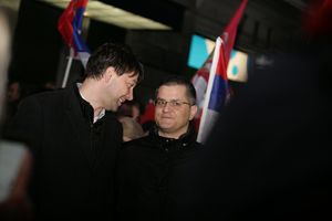 JOŠ JEDAN PROTEST OPOZICIJE: Vuk Jeremić i Zoran Lutovac predvodili šetnju