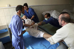 KRVAVA SVADBA U AVGANISTANU: Bačene ručne bombe na svatove, preko 20 ljudi ranjeno a među njima i deca