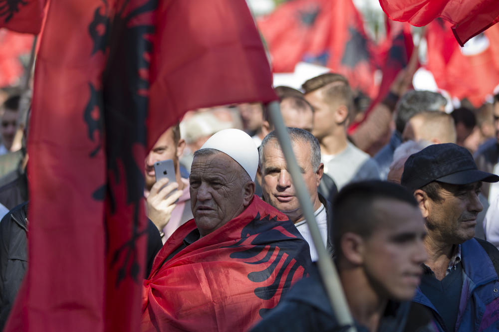 ALARMANTNO UPOZORENJE RUSA: Albanci imaju pakleni plan za OKUPACIJU SRBIJE! U igri su VELIKE PARE