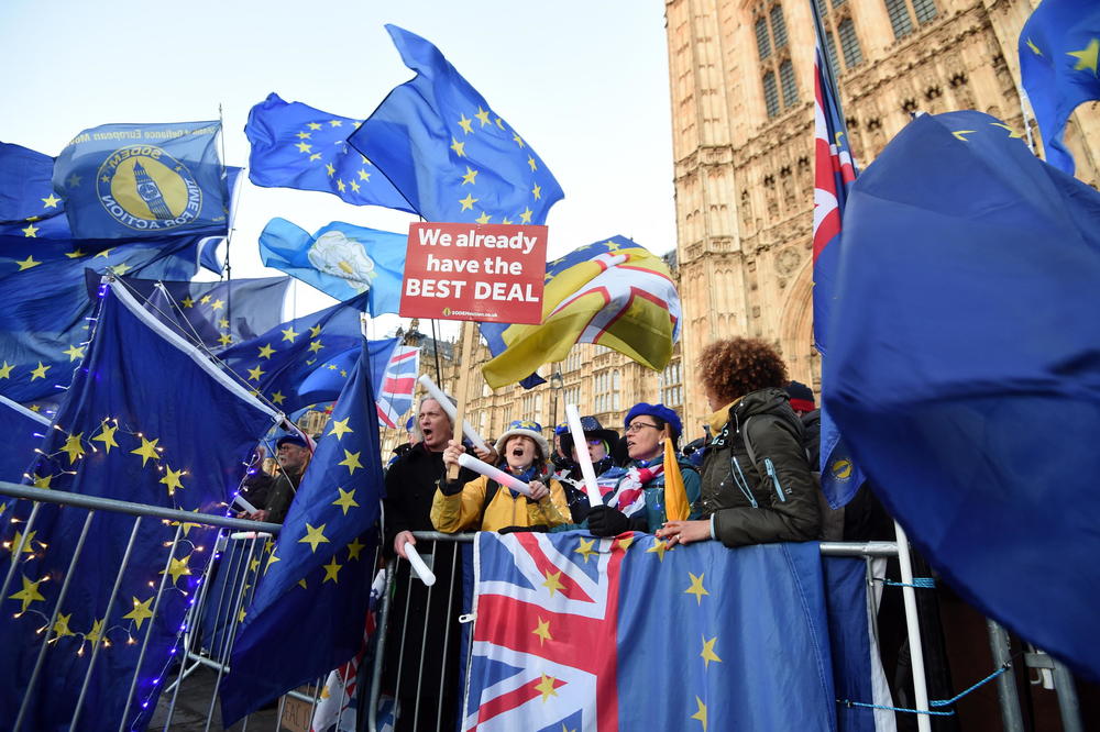 BREGZIT RUŠI SAJT BRITANSKE VLADE: Više od 3 MILIONA potpisalo peticiju za ostanak u Evropi!