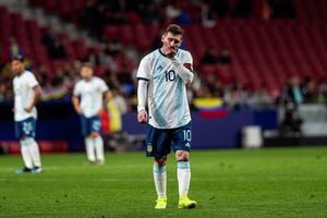 MESI DOŽIVEO NOVU BLAMAŽU, PA POBEGAO IZ REPREZENTACIJE! Argentinac se vratio u Barselonu, neće da igra protiv Maroka, NAVIJAČI KIPTE OD BESA! (VIDEO)
