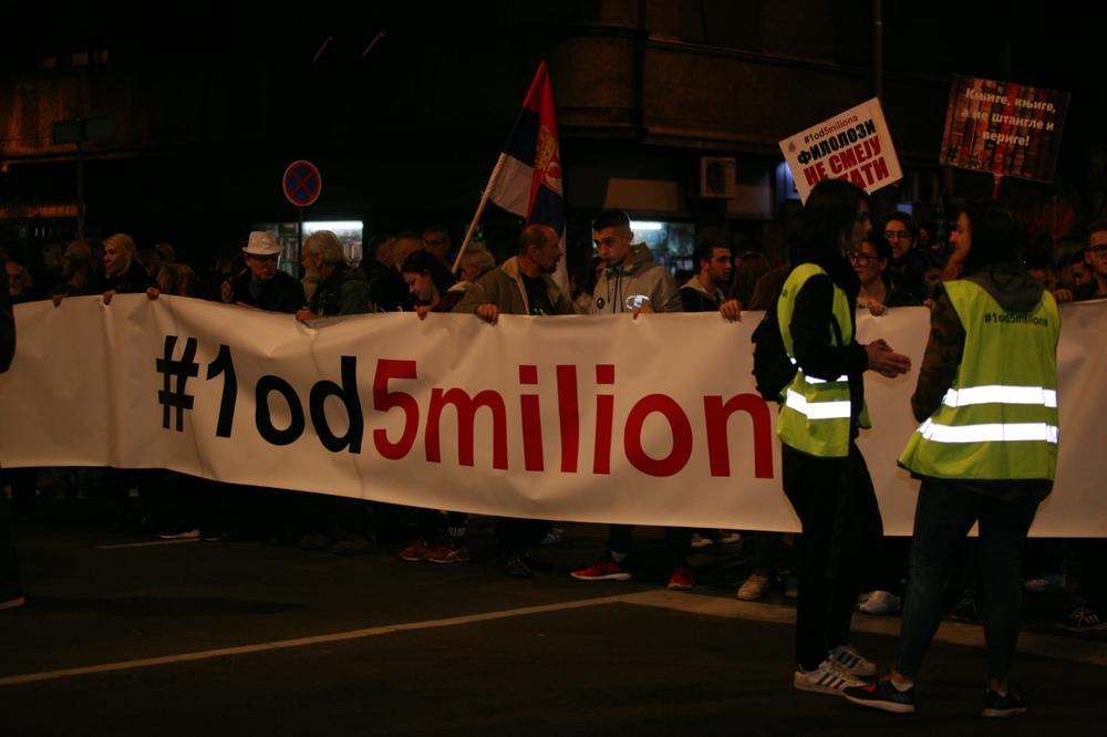 ODRŽAN PROTEST 1 OD 5 MILIONA: Učesnici pozvali na bojkot izbora