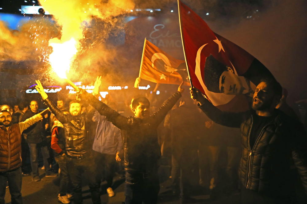 NAPETO POSLE IZBORA U TURSKOJ: I vlast i opozicija proglasile pobedu u Istanbulu! (FOTO)