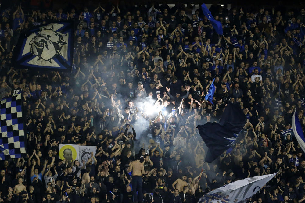 UEFA BEZ MILOSTI PREMA HRVATIMA: Dinamo BEZ NAVIJAČA! Kazna za rasizam na Maksimiru
