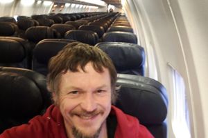 DOK SVI IZBEGAVAJU DA LETE BOINGOM 737, LITVANAC REŠIO DA PUTUJE KAO KRALJ: Na putu za Italiju bio je jedini u avionu koji prima 188 putnika! Evo kako se proveo! (FOTO)