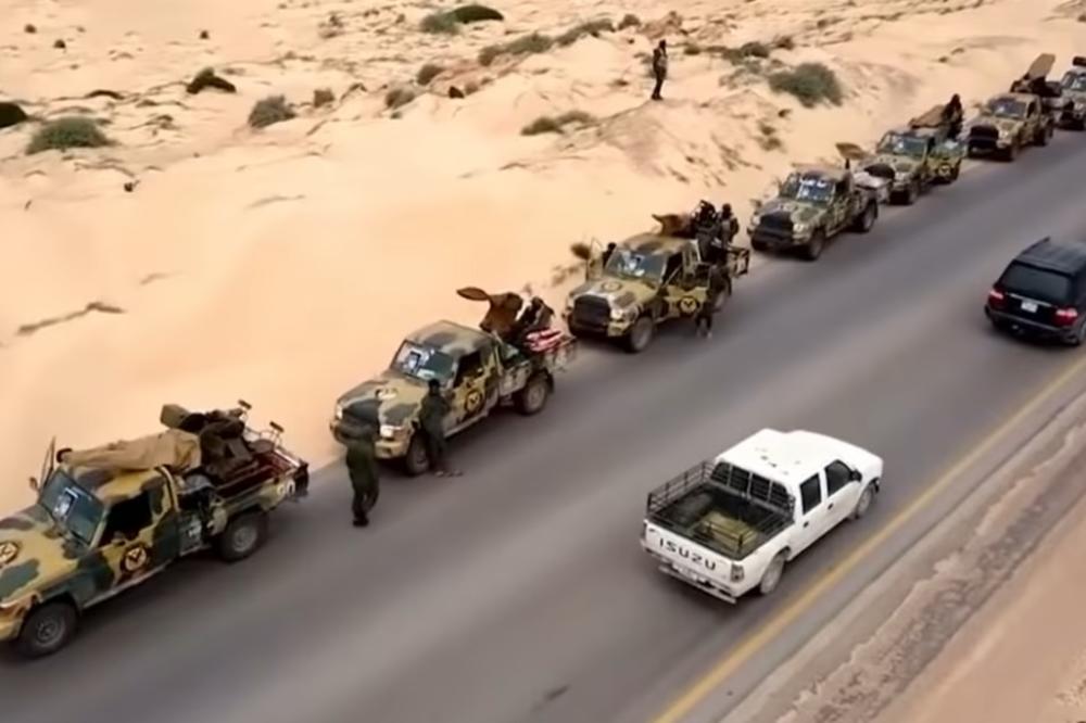 RAT ZA TRIPOLI, VAZDUŠNI NAPAD NA VOJSKU U OFANZIVI: Snage generala Haftara zasute projektilima nadomak prestonice Libije! (VIDEO)