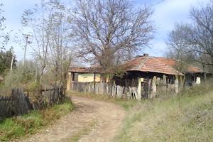 U PROKUPAČKO SELO BRESNIČIĆ STIGLA I SNAJKA IZ KINE: Tu žive žene iz Belorusije, Rusije, Češke, Hrvatske, Albanije, Crne Gore, Severne Makedonije i Italije a odnedavno i jedna Kineskinja! (VIDEO)