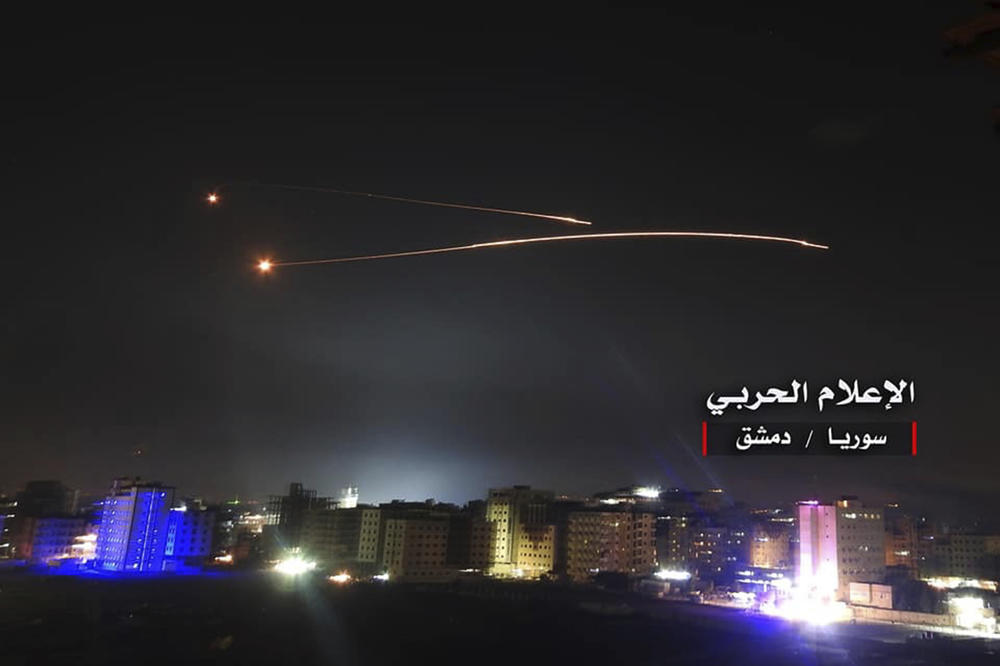 IZRAEL POSLAO AVIONE NA SIRIJSKU VOJSKU: Sirijski PVO oborio nekoliko raketa (VIDEO)