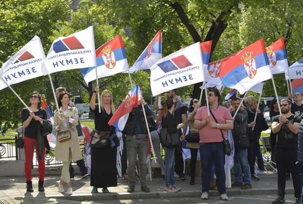 ZAVRŠEN NAJVEĆI SKUP IKADA ISPRED SKUPŠTINE: Vučić poslao jasnu poruku o budućnosti Srbije! MIR, JEDINSTVO I PROSPERITET (VIDEO)