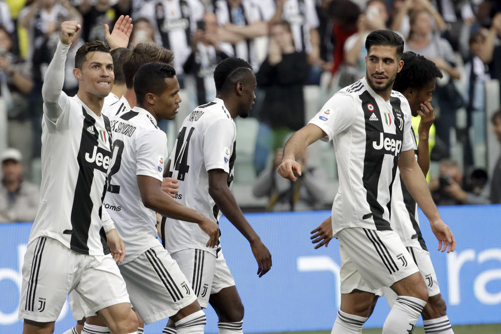 STARA DAMA SPREMNA ZA TRAMPU: Juventus odredio koje bi igrače zamenio za Pogbu (FOTO)