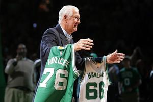 ODLAZAK JEDNE OD NAJVEĆIH IKONA NBA LIGE: Preminuo Džon Havliček u 79. godini