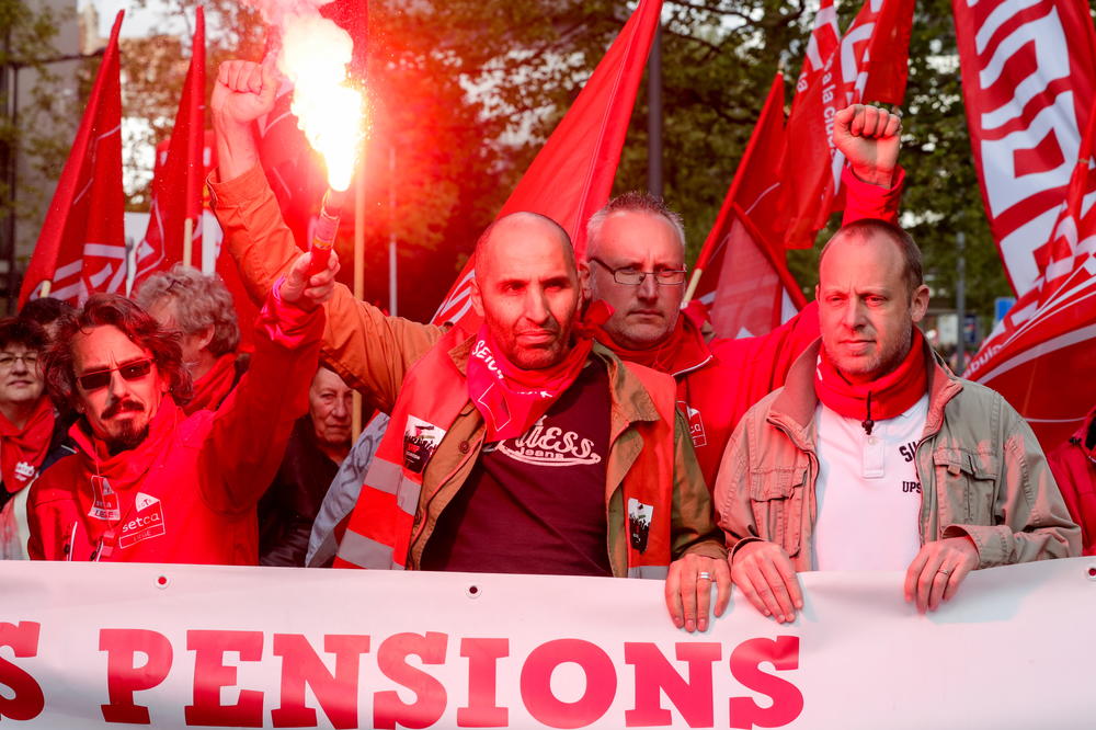 BURNO U BRISELU: Hiljade radnika protestovale ispred sedišta EU, traže bolje uslove rada!