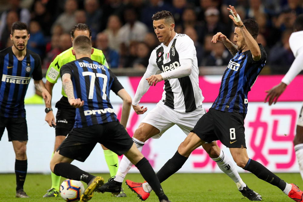 BEZ POBEDNIKA U DERBIJU ITALIJE: Inter poveo, Ronaldo doneo bod Juventusu i pre Mesija stigao do neverovatnog rekorda! (VIDEO)