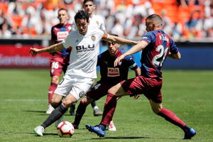 DMITROVIĆ SVE ODBRANIO! Eibar u samoj završnici došao do pobede nad Valensijom