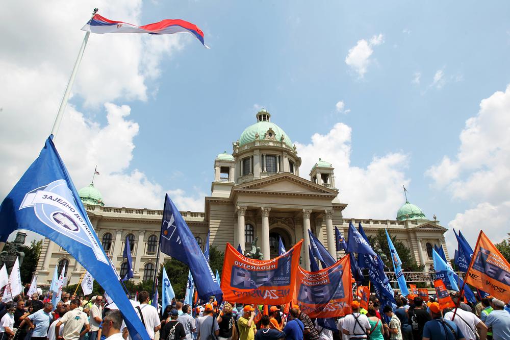 SINDIKALNI PRVI MAJ: Danas protesti u centru Beograda sa parolom veće plate