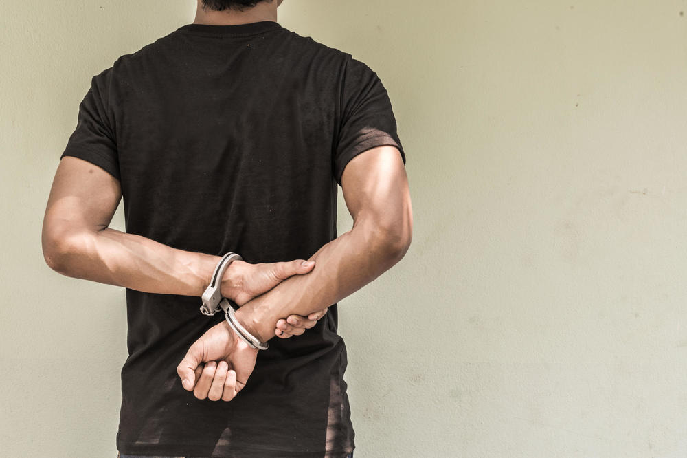 PRODAVAO KOKAIN, AMFETAMIN I MARIHUANU: Uhapšen mladić (25) u Novom Sadu zbog trgovine drogom