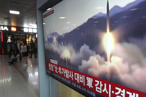 KIM PRKOSI U SVOM STILU: Severna Koreja ispalila 2 neidentifikovana projektila!