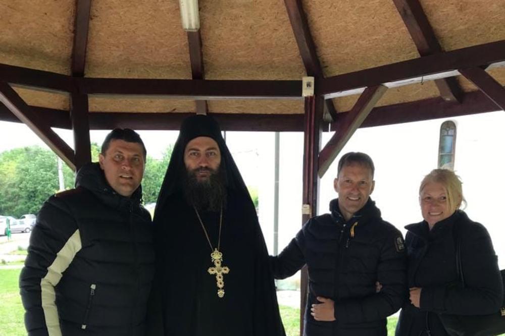 ZVEZDA I ĐURĐEVDAN Vladan Milojević na liturgiji u manastiru Ćelije sa igumanom Metodijem iz Hilandara!