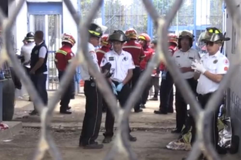 HOROR U GVATEMALI: Troje mrtvih i 10 povređenih u zatvorskoj pobuni! DEO ZGRADE JOŠ KONTROLIŠU ROBIJAŠI!  (VIDEO)