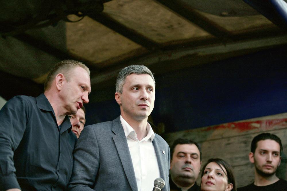 OBRADOVIĆ I ĐILAS SKOVALI PLAN:Boško bi da bude ministar policije, hoće da hapsi Vučiće i Stefanoviće