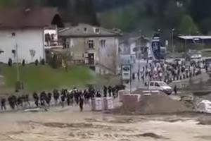 KRVAVA TUČA HULIGANA U BOSNI: Brutalan sukob navijača Sarajeva i Željezničara! Pogledajte obračun u Olovu (VIDEO)