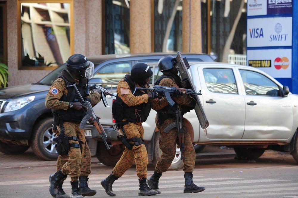 NOVI NAPAD TERORISTA NA KATOLIČKU CRKVU: Najmanje 6 mrtvih, uključujući sveštenika u Burkini Faso!
