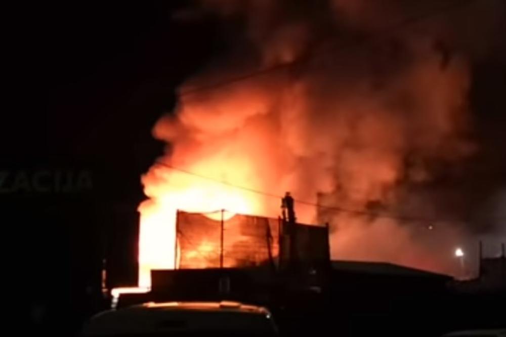 BUKTI U ZENICI: Zapalio se otpad sekundarnih sirovina, vatrogasci se cele noći bore sa stihijom (VIDEO)
