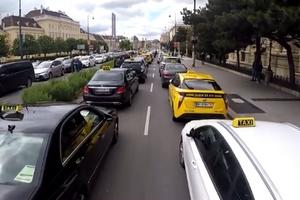 PROTEST TAKSISTA U BEČU: Među 2.000 pobunjenih protiv nelojalne konkurencije mnogo naših ZEMLJAKA, evo šta oni kažu! (VIDEO)