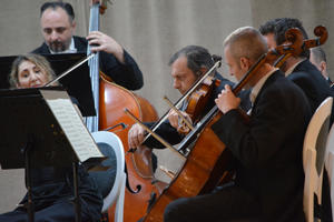 KO KAŽE DA SRBI NE VOLE KLASIČNU MUZIKU: Ove slike sa koncerta Beogradske filharmonije u Banji Koviljači dokazuju suprotno (FOTO KURIR)