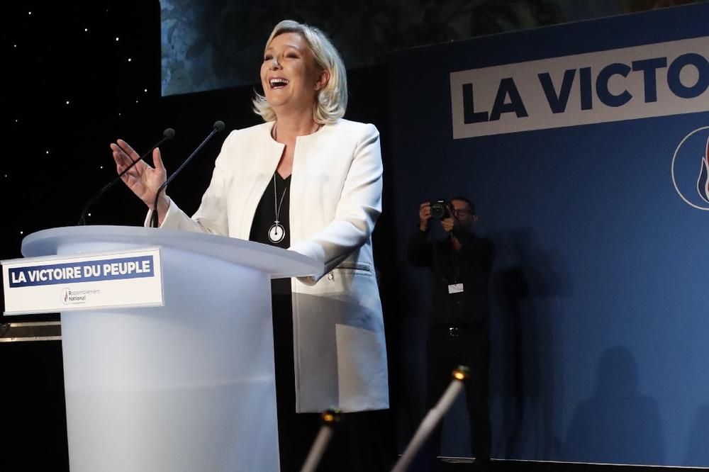 MARIN LE PEN POTUKLA MAKRONA: Francuska krajnja desnica osvojila najviše glasova na evropskim izborima!