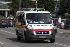 LANČANI SUDAR NA ZRENJANINSKOM PUTU: Muškarac povređen u udesu automobila, kombija i kamiona