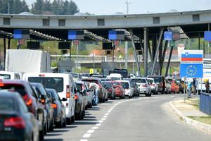 KAZNA ZA PREKRŠIOCE ČAK 300 EVRA: Novo saobraćajno pravilo u Sloveniji!