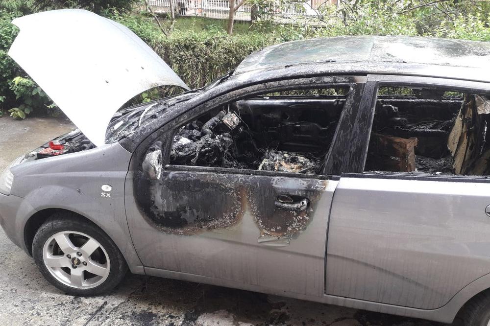 INCIDENT U ALEKSINCU: Određen pritvor do 30 dana naručiocu paljenja automobila novinara
