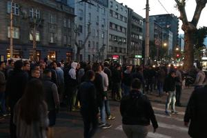 HAOS I TOKOM DRUGOG DANA FESTIVALA "MIRDITA, DOBAR DAN!": Novi protest desničara (KURIR TV)