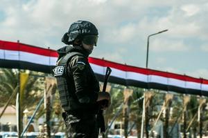 TRAGEDIJA U EGIPTU! AUTOBUS SE SURVAO U REKU: Ima mrtvih, uglavnom žena i dece