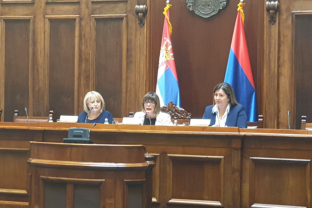 DA LI ĆE SRBIJA DOBITI OMBUDSMANA ZA DECU? Maja Gojković otvorila javnu raspravu o nacrtu tog zakona (FOTO, VIDEO)