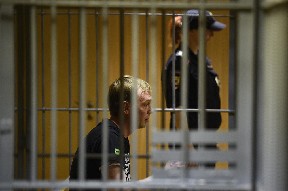 ODBAČENA OPTUŽNICA PROTIV GOLUNOVA: Ruski novinar kod koga je pronađena droga biće pušten iz kućnog pritvora