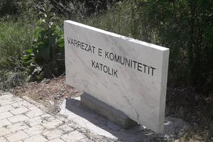POTPUNO ZATIRANJE SRPSKIH TRAGOVA! Albanci srpsko pravoslavno groblje u Gnjilanu pretvaraju u katoličko, protestansko i jevrejsko! NEVIĐENI VANDALIZAM! (FOTO)