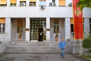 PIŠU PRVE KAZNE ZBOG SREBRENICE: Mladić iz Danilovgrada pozvan na saslušanje u prekršajnom sudu u Podgorici