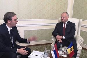 POZVAO DODONA DA POSETI SRBIJU: Vučić u Minsku razgovarao sa predsednikom Moldavije (FOTO)