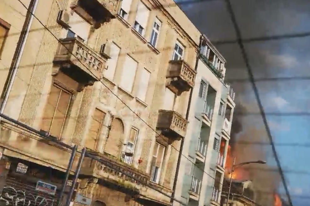 GORELA KARAĐORĐEVA: Vatrena stihija u centru Beograda! Crni dim video se širom grada (VIDEO)