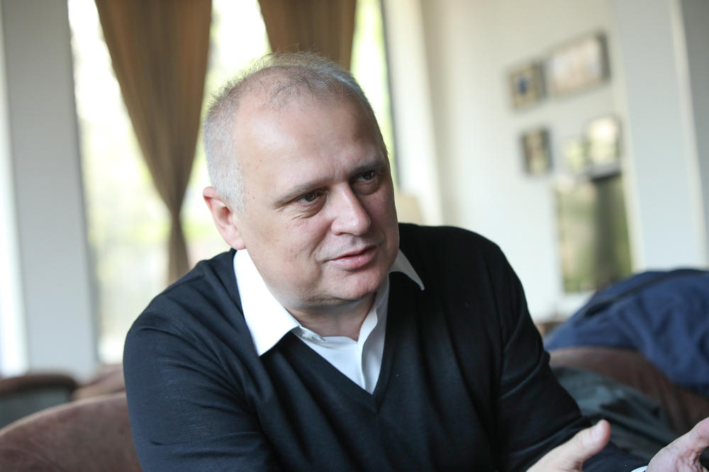 VESIĆ: Kada bi postojalo krivično delo za glupost, Đilasov plaćenik Nikola Jovanović bio bi na doživotnoj robiji
