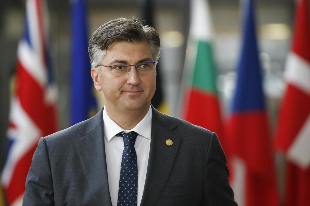 PLENKOVIĆ OPET PROVOCIRA: Srbija nije ni na pola puta u pristupanju EU!