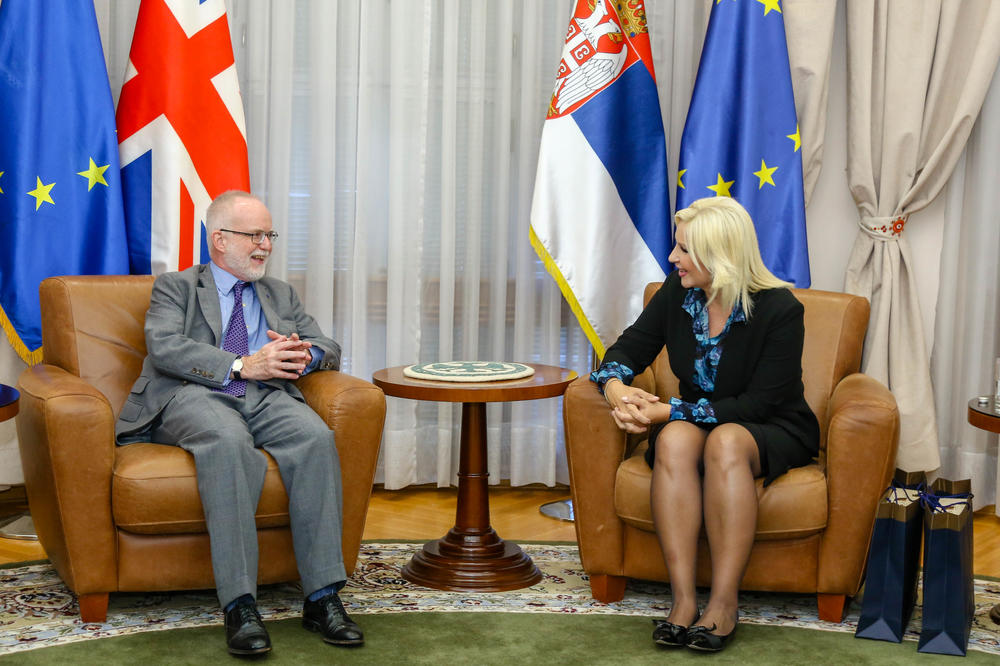 BILATERALNI ODNOSI IZMEĐU DVE ZEMLJE NAPREDOVALI: Britanski ambasador Kif u oproštajnoj poseti kod ministarke Mihajlović