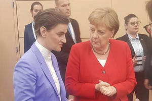 SRBI, BRAVO! PLJUŠTE ČESTITKE ZA NAŠU ZEMLJU: Angela Merkel pohvalila ekonomski razvoj Srbije