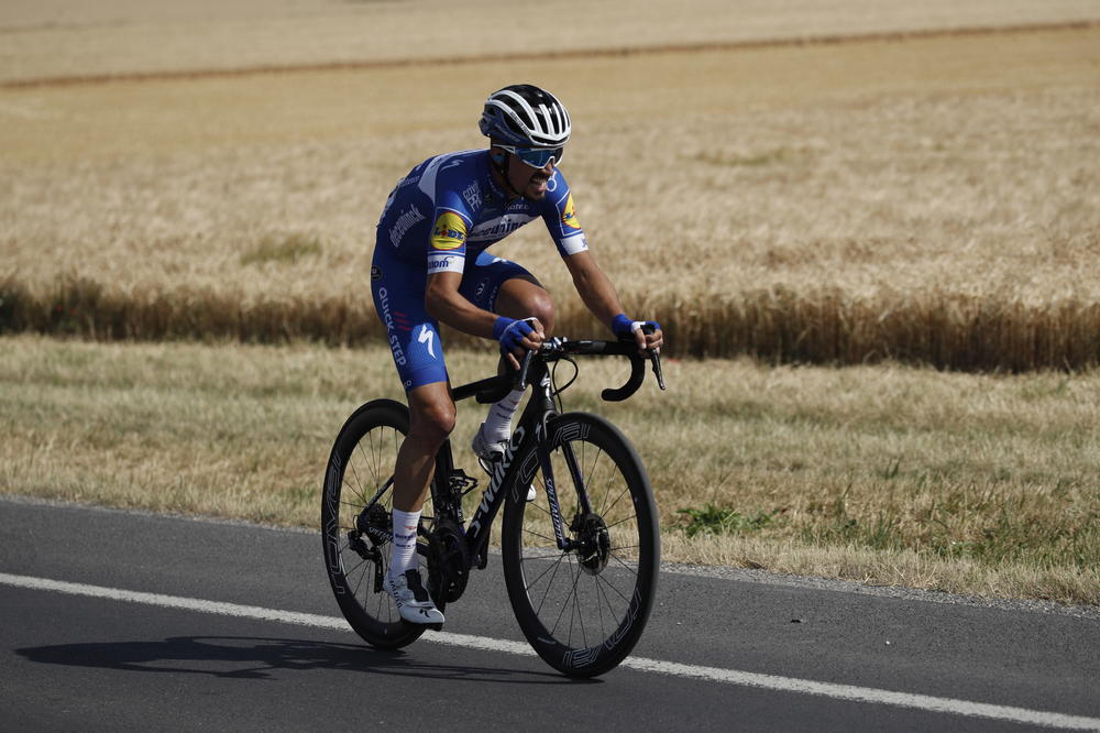 NOVI VLASNIK ŽUTE MAJICE: Žilijen Alafilip pobednik etape Tur de Fransa