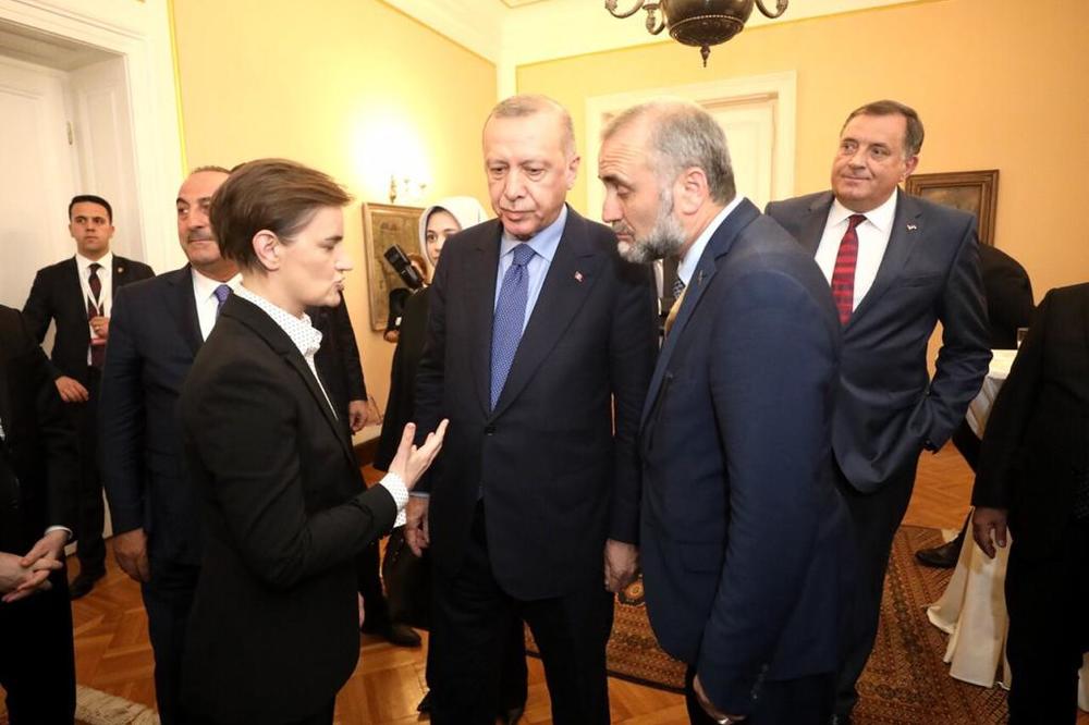 ANA BRNABIĆ STIGLA U SARAJEVO: U zgradi Predsedništva BiH je dočekali Milorad Dodik i Šefik Džaferović! Svečanoj večeri prisustvovao i Erdogan! (FOTO)