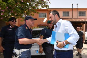 KRAJ ZA MIGRANTE NA SICILIJI: Salvini zatvorio najveći migrantski centar u Evropi!